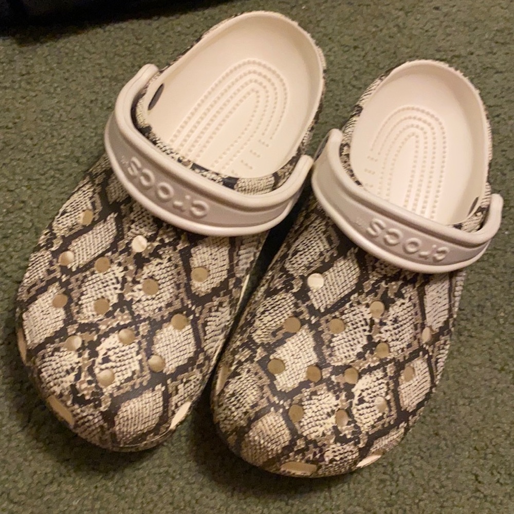 Crocs